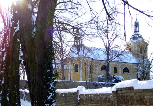 Kostel sv. Petra a Pavla v Litni