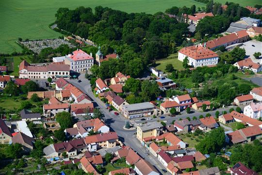Náměstí v Litni